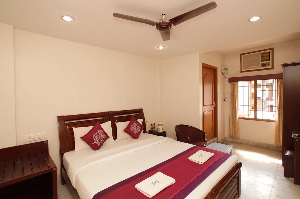 Lloyds Serviced Apartments, Near Music Academy Τσενάι Εξωτερικό φωτογραφία